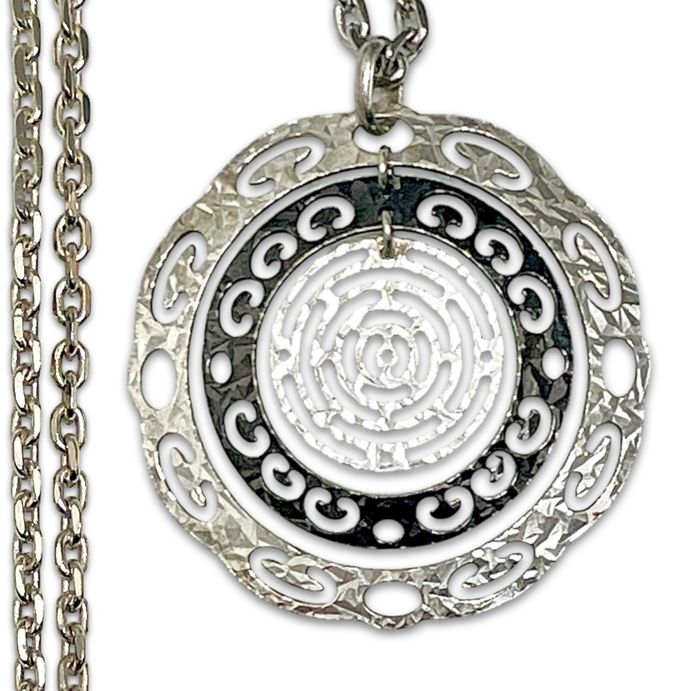 Vintage Antique-Inspired Silver Filigree Pendant chain Necklace large medallion